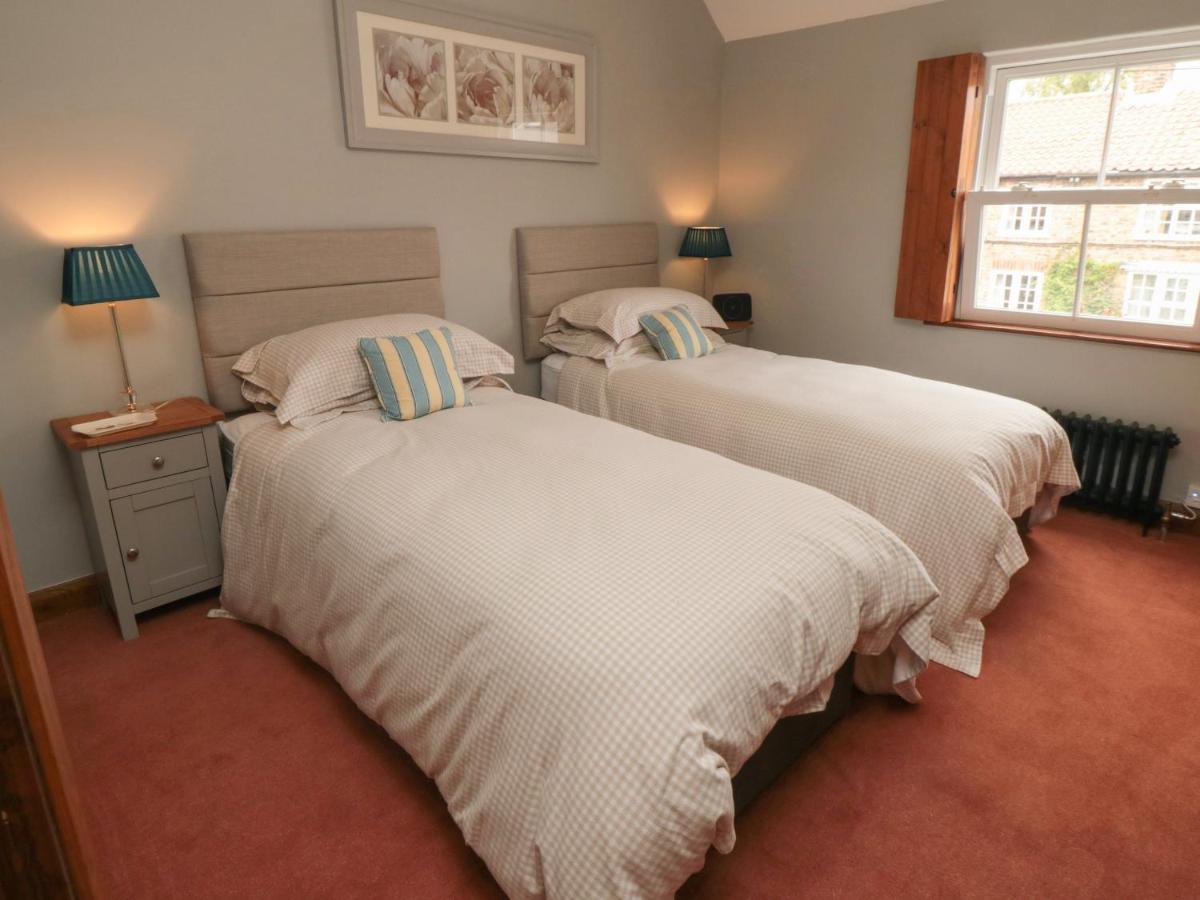 Ascot Cottage York Bagian luar foto